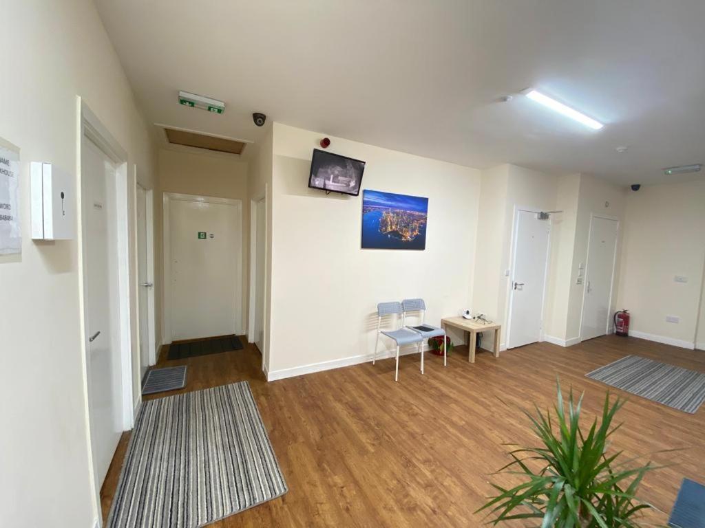 IBROX GuestHouse Glasgow Eksteriør billede