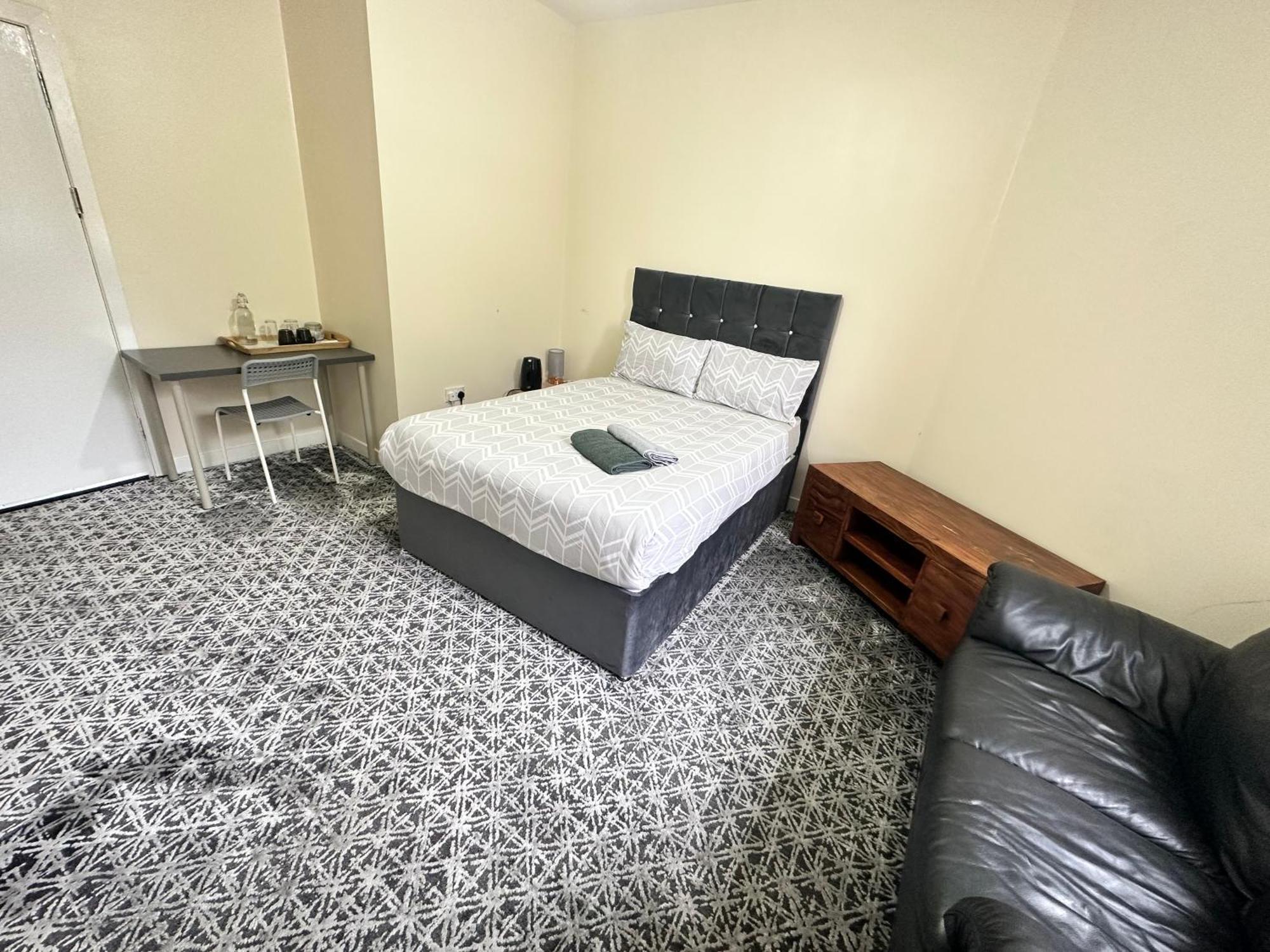 IBROX GuestHouse Glasgow Eksteriør billede