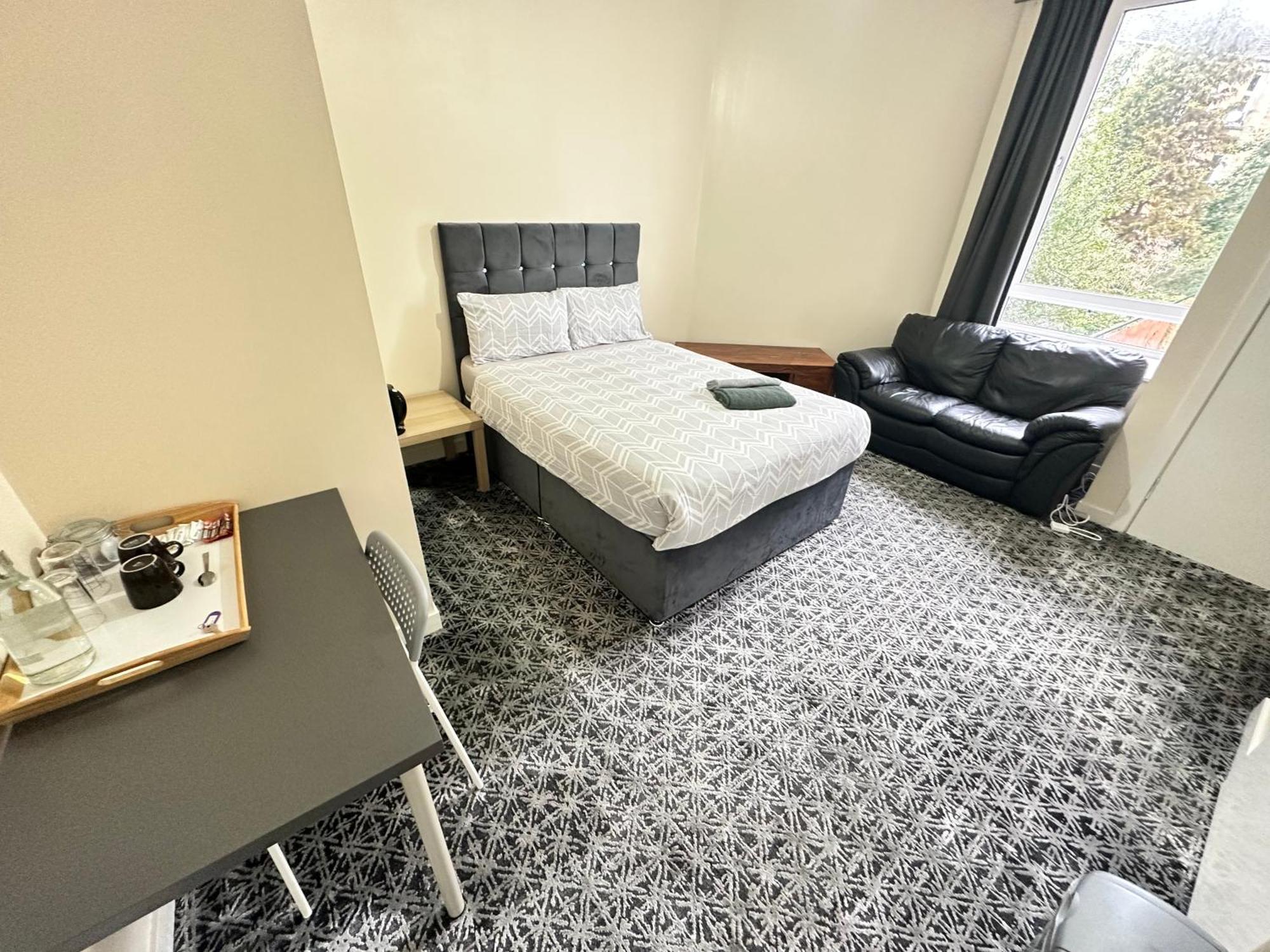 IBROX GuestHouse Glasgow Eksteriør billede